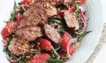 Salată cu carne de rață și grepfrut roșu
