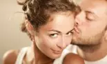 5 moduri tăcute prin care îți arată că te iubește