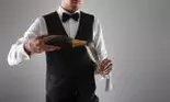 De ce fundul sticlelor de vin este prevăzut cu o adâncitură