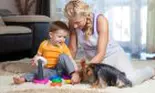 10 moduri în care un animal de companie este benefic copilului tău