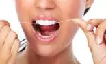Ața dentară și periuța interdentară – cine și cum trebuie să le folosească?