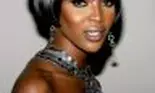 Naomi Campbell, echipată din cap până în picioare de teama coronavirusului