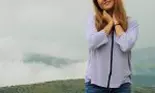 O studentă de 20 de ani a fost diagnosticată cu o boală extrem de rară. În doar câteva zile a ajuns în comă