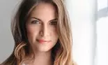 Sfatul hairstiliștilor: șuvițe luminoase în păr