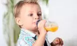 Motivul pentru care copiii cu vârsta sub un an nu ar trebui să consume sucuri din fructe
