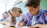 La colegiile de top din București se intră cu medii tot mai mari. Cum îi afectează acest lucru pe elevi?