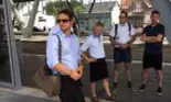 Motivul pentru care mai mulți șoferi de autobuz s-au îmbrăcat în fustă
