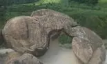 Destinație de vacanță: Trovanții sau ,,pietrele vii. Uite unde găsești aceste locuri