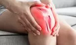 Te dor genunchii, articulațiile și ligamentele? Iată tratamentul natural care îți redă mobilitatea în cel mai scurt timp