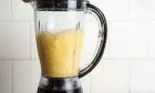 Sucul preparat în casă care te ajută să scapi de simptomele neplăcute ale hemoroizilor