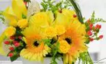 Cele mai frumoase cadouri pe care să le faci femeilor din viața ta de Florii și de Paște