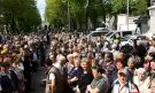 Primele imagini de la înmormântarea Ionelei Prodan! Sute de oameni s-au adunat la Cimitirul Bellu. Scene emoționante