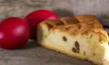 Rețetă de pască cu aluat de cozonac. Este delicioasă și se prepară rapid