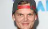 DJ-ul Avicii a murit acum o lună, dar nici acum nu a fost înmormântat! Familia lui a anunțat detalii despre funerariile sale