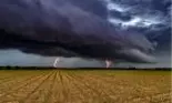 Anunț de ultimă oră făcut de meteorologi! Cod portocaliu de ploi abundente și grindină