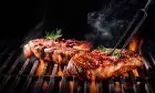 De ce este nocivă carnea gătită pe grătar? Uite cum îți poate afecta sănătatea