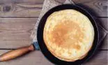 Secretul clătitelor gătite perfect. Ce ingredient trebuie să adaugi în aluat pentru a nu se mai lipi de tigaie?