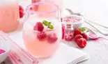 3 rețete de limonadă cu fructe de care te vei îndrăgosti vara asta. Uite cât de simplu le prepari