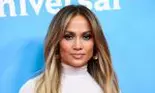 Jennifer Lopez poartă colanți bizari