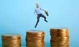 Studiu eJobs: 4 ani, durata medie petrecută de angajații români la un loc de muncă. Angajații trecuți de 50 de ani, de 5 ori mai stabili decât cei tineri