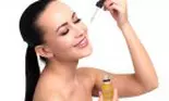 De ce să folosești uleiul de jojoba în ritualurile de înfrumusețare? Se va transforma în cel mai bun prieten al pielii tale!