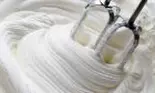 Cum prepari o frișcă de casă reușită. Secretele bucătăriei franțuzești