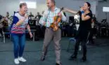 Cei mai îndrăgiți artiști din România cântă alături de Andra în spectacolul „Tradițional”, dedicat Centenarului
