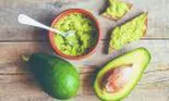 Cum poţi prepara un avocado pentru a stimula imunitatea copiilor? Așa îi poți convinge pe cei mici să îl mănânce