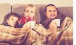 Remediul miraculos care vă scapă familia de răceală