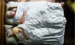 În România secolului XXI încă se moare ca în Evul Mediu. Doi bătrâni din Suceava au avut parte de un sfârșit tragic