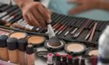 Substanțele chimice din produsele cosmetice îți pot afecta sănătatea