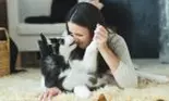 Pierderea unui animal de companie poate fi mai dureroasă decât pierderea unui iubit