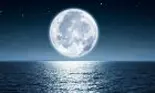 Cum sunt zodiile influențate de Luna Plină de pe 19 februarie 2019. Este un moment bun să scapi de lucrurile care te trag în jos