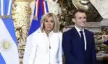 Fotografia care a înfuriat-o pe Brigitte Macron. Cu cine s-a pozat soțul ei