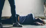 Strigător la cer! Doi bărbați acuzați că ar fi violat o tânără de 22 de ani au fost achitați pe motiv că victima era… urâtă