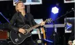 BON JOVI în concert la București: un amestec de amăgire și dezamăgire. Noroc că au cântat fanii!