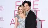 Actorii Cole Sprouse și Lili Reinhart s-au despărțit