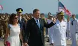 Ce a purtat soția Președintelui Klaus Iohannis la festivitățile Zilei Marinei Române? Carmen Iohannis a întors toate privirile