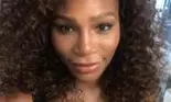 Serena Williams a creat rochia ce se potrivește oricărei femei. Cum arată și cât costă „rochia răsucită în față”