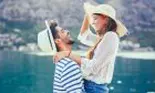 Zodiile care se îndrăgostesc în luna august. Acești nativi se vor lăsa duși de val!