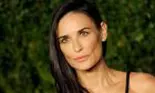 Demi Moore, prostituată la 15 ani de propria mamă