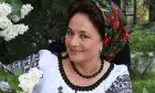 Laura Lavric a rupt legătura cu sora ei: „Nu o mai vreau în viața mea, este dușmanul meu!” Scandalul i-a afectat sănătatea cântăreței!