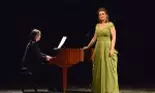 IMPRESIONANT: Soprana Alexandra Tărniceru le cântă spaniolilor în fiecare seară, din balcon