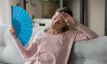 6 trucuri care te ajută să dormi când este prea cald