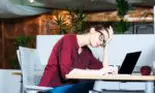(P) Ești stresat la job? Iată care sunt efectele și ce poți face