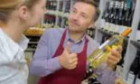 Cum alegi un vin bun? Sfaturi de la un expert somelier