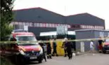 O hală de reciclare de la marginea Bucureștiului, cuprinsă de flăcări. Numărul victimelor continuă să crească