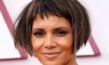 Halle Berry va împlini, în curând, 55 de ani. Iată cum arată celebra actriță în costum de baie
