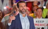 Donald Trump Jr își bate joc de Alec Baldwin: „Armele nu ucid oameni…'