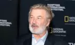 Alec Baldwin a ucis o femeie pe platoul de filmare, după ce a împușcat-o, accidental, cu un pistol de recuzită